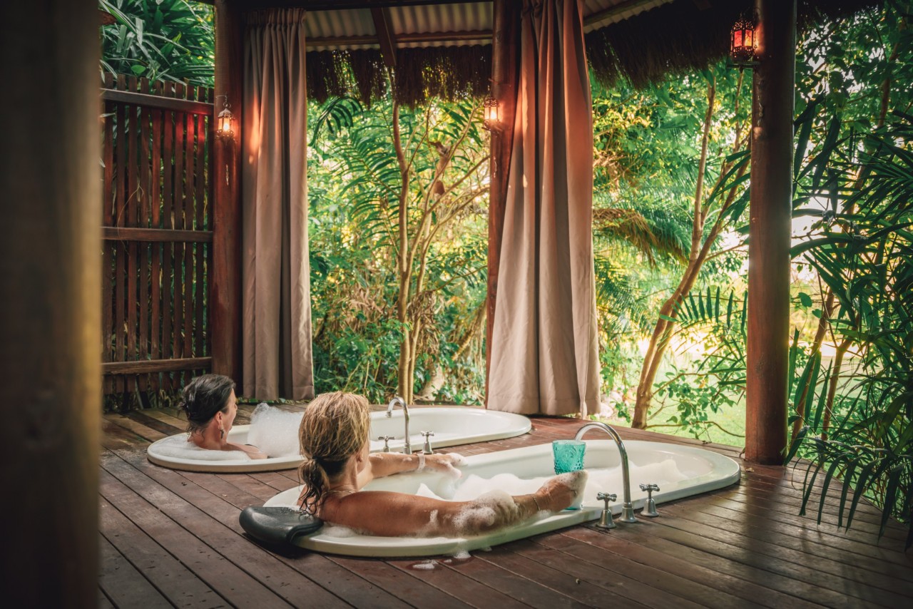 Discover Queensland’s Most Spectacular Outdoor Bathtubs Queensland
