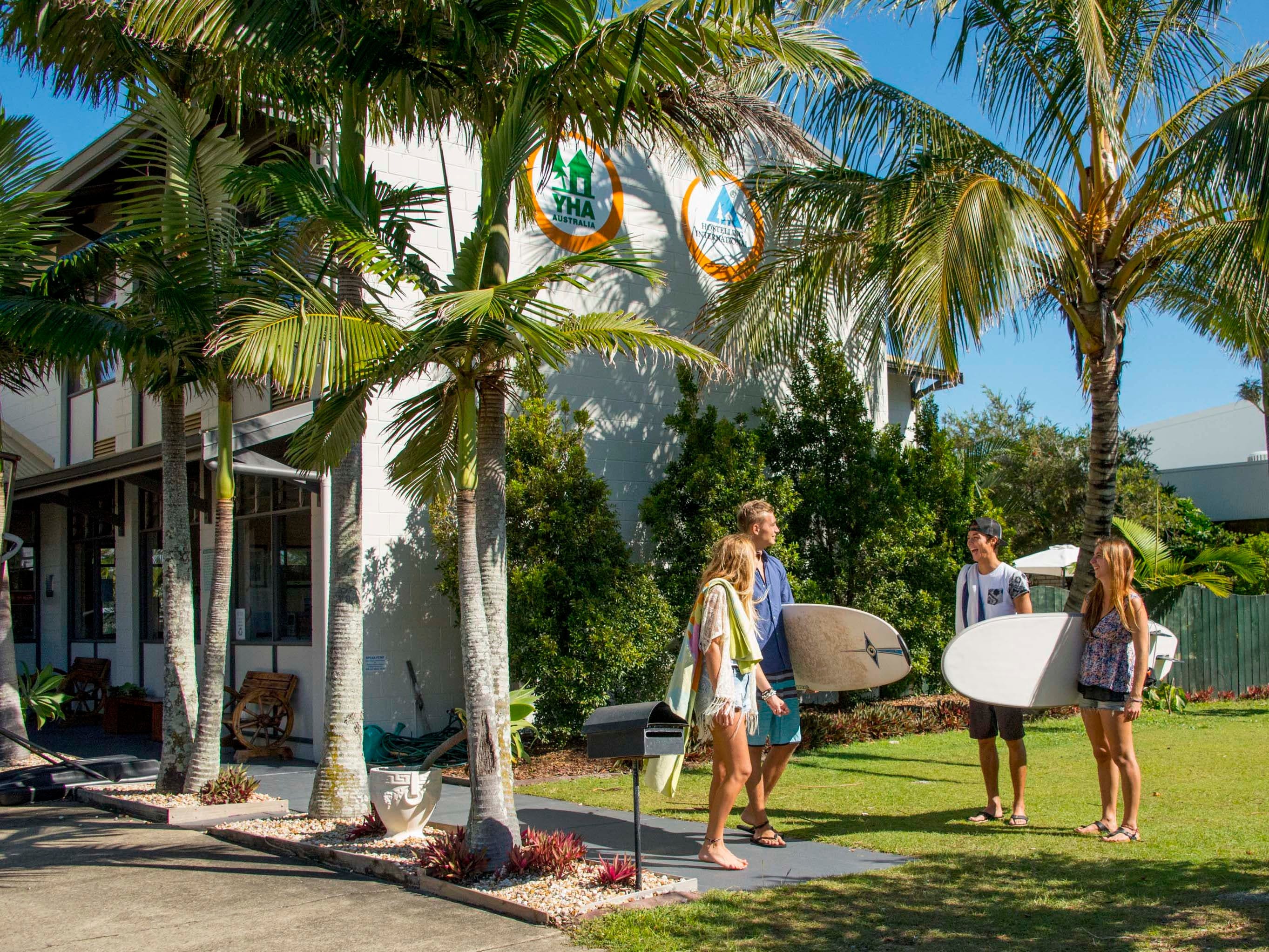 Coolangatta YHA Backpackers Accommodation Coolangatta YHA Backpackers Accommodation