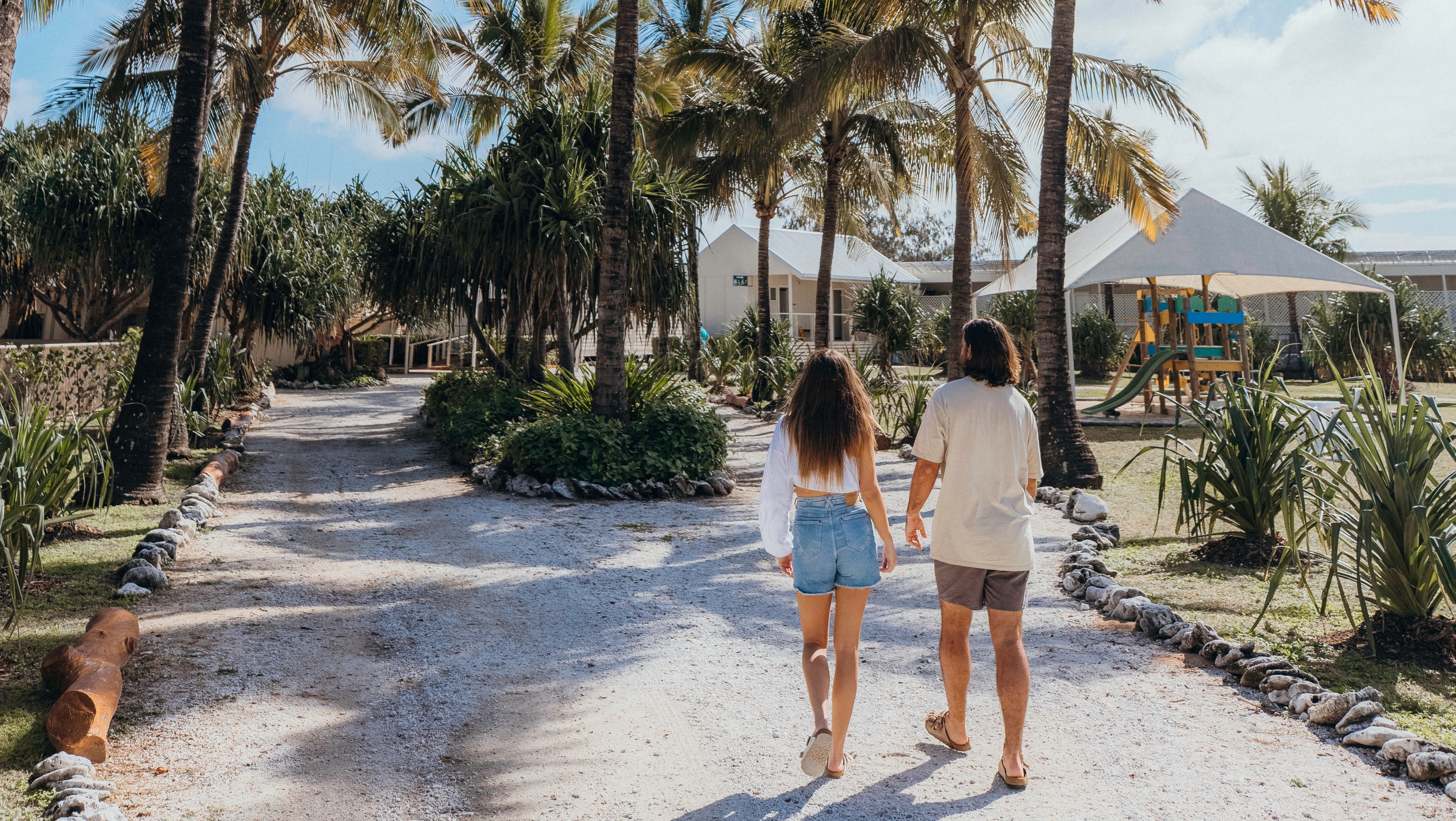 Couple experiencing Lady Elliot Island
