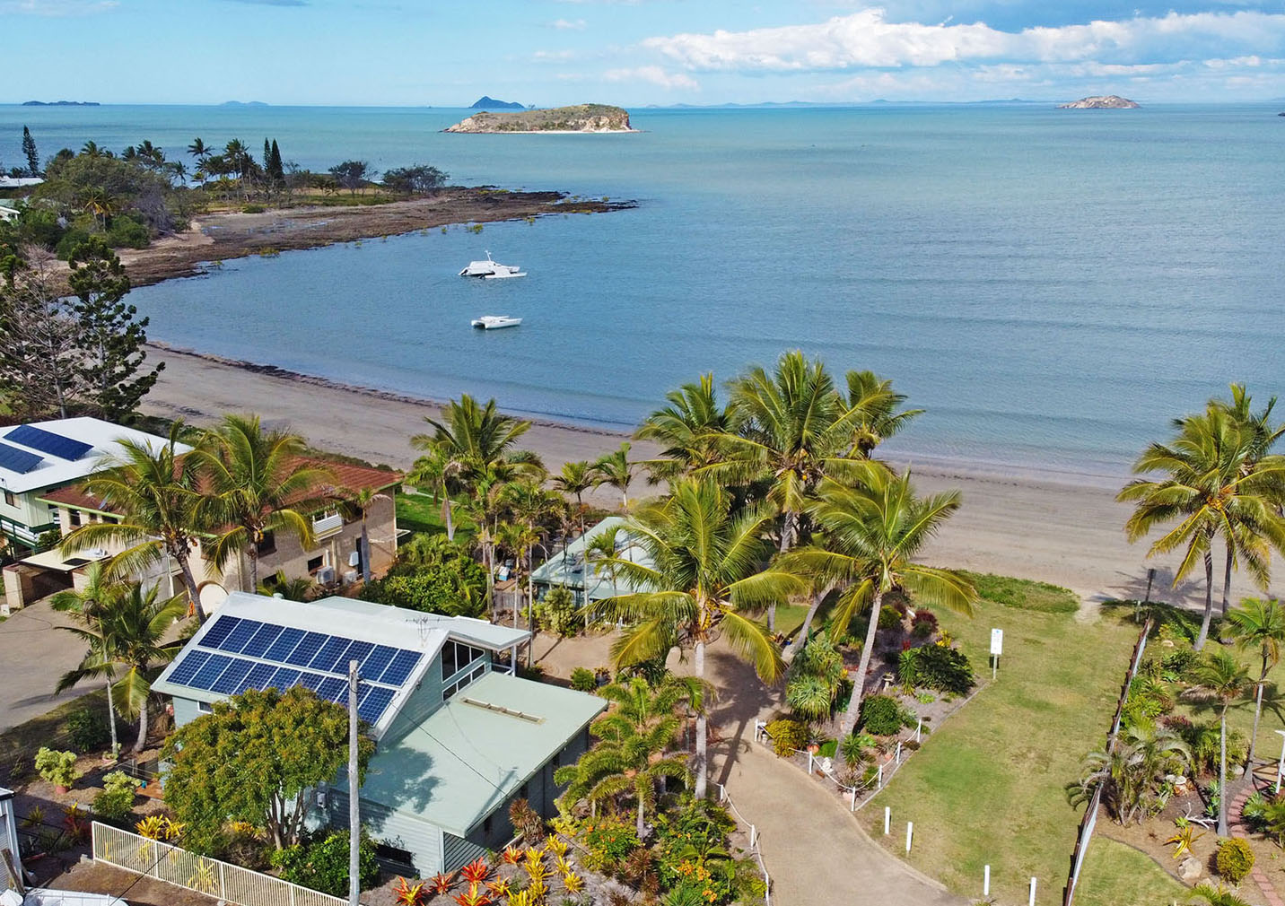 Beachfront Zilzie Holiday Homes, Mackay Beachfront Zilzie Holiday Homes, Mackay