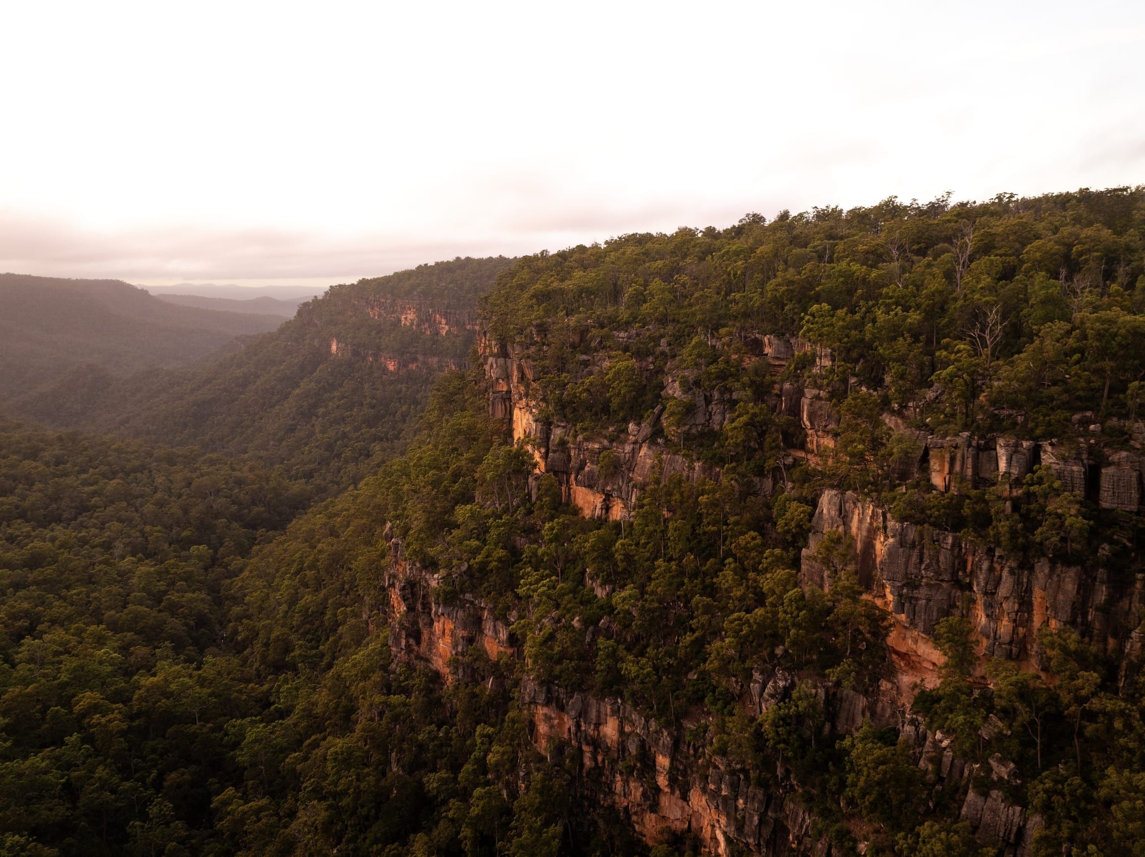 Sunrise over rocky gorge in Blackdown Tablelands National Park