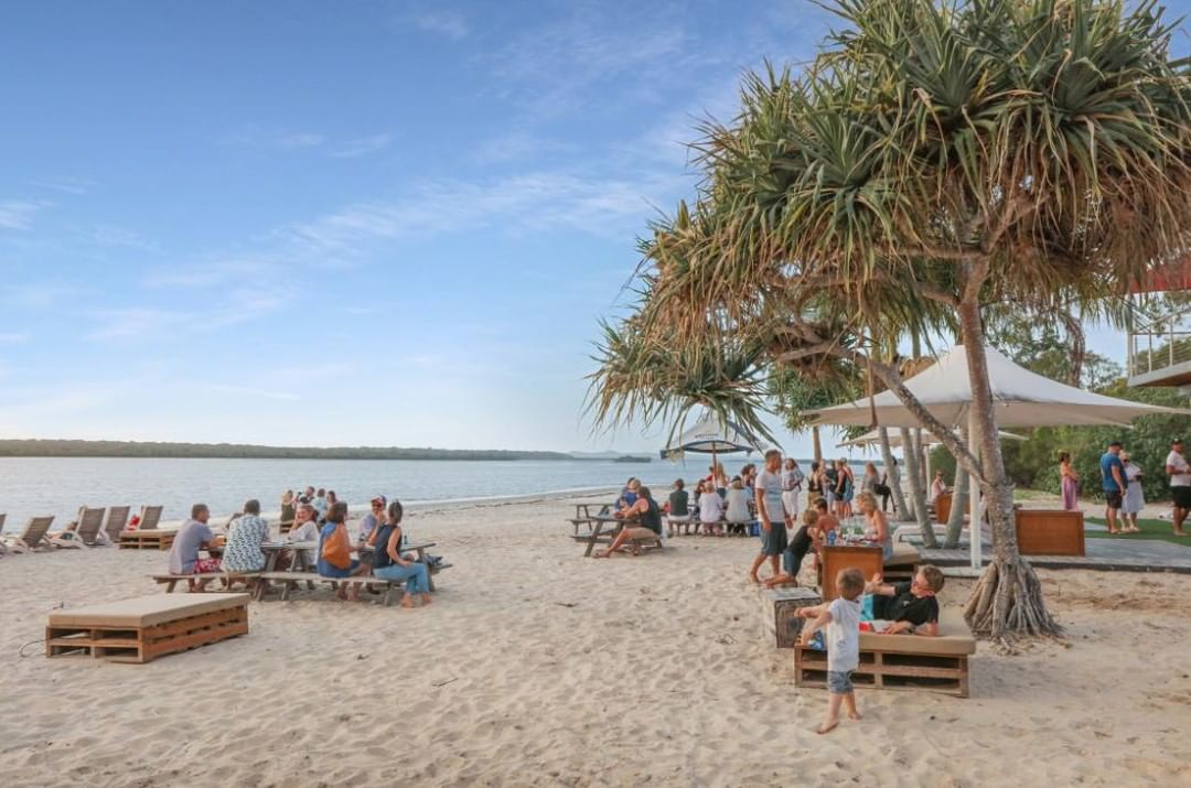 Sunset Beach Club South Stradbroke Island | Queensland road trips uni holidays Sunset Beach Club South Stradbroke Island | Queensland road trips uni holidays