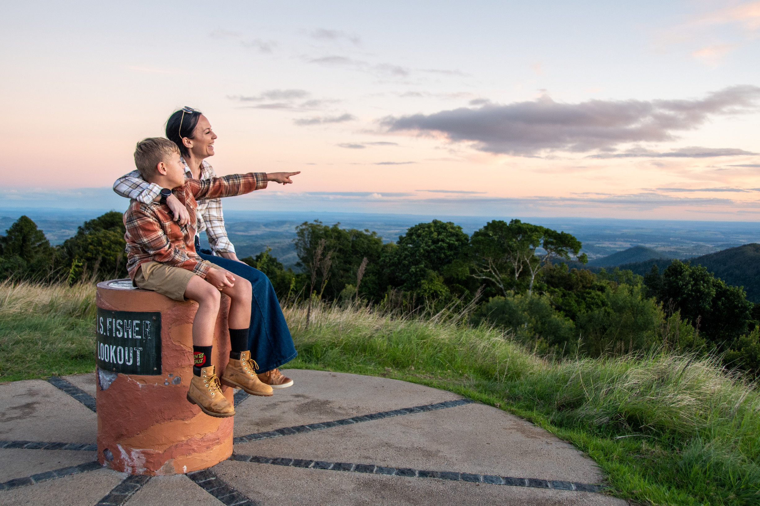 Mother and son looking out at the views of the Bunya Mountains, from Fishers Lookout | big sky country