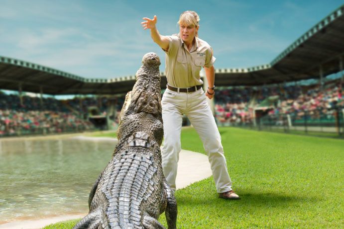 Terri Irwin feeding crocodile Crocoseum | Australia Zoo