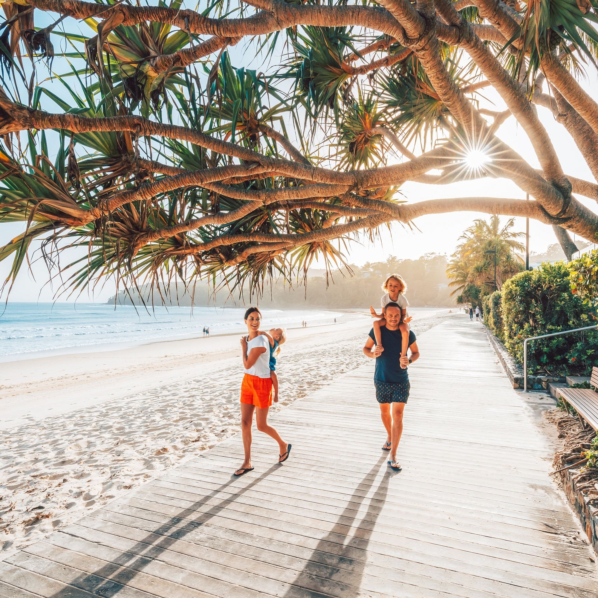 Family on Main Beach Noosa | things to do in Noosa with kids Family on Main Beach Noosa | things to do in Noosa with kids