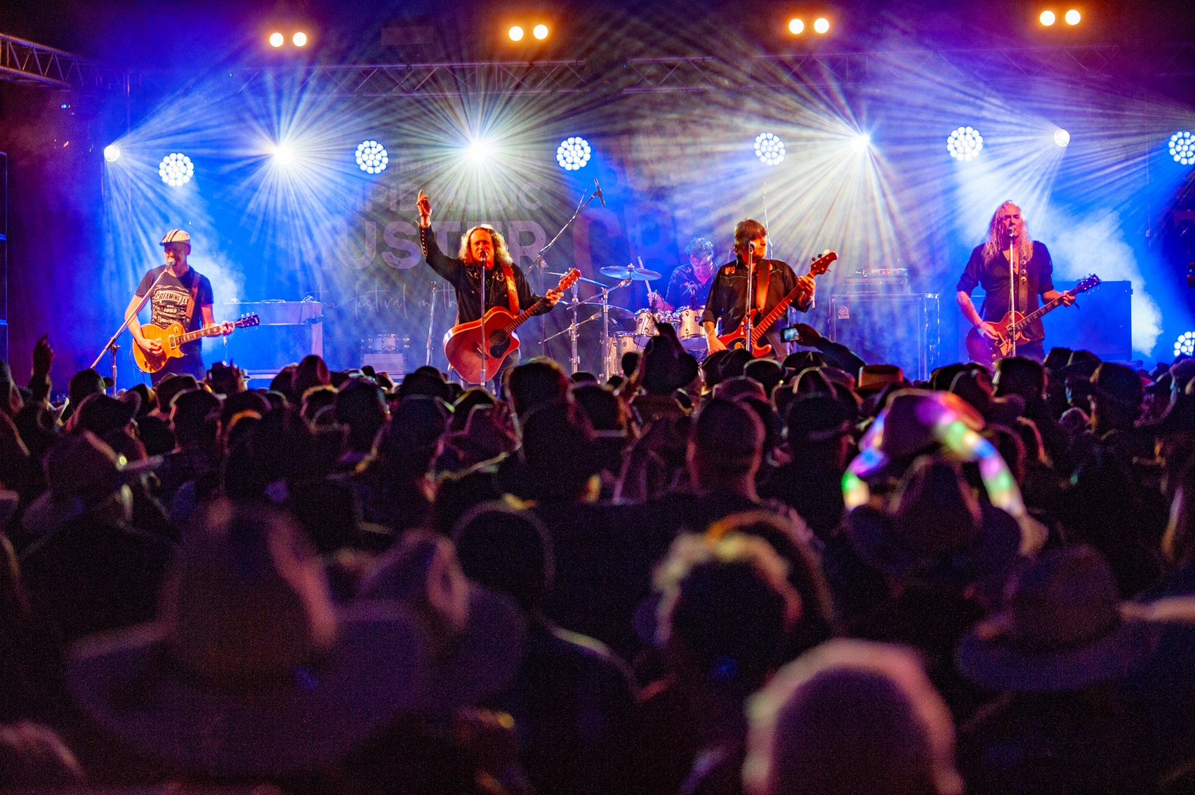 Band performs in front of huge crowd at Gympie Music Muster Band performs in front of huge crowd at Gympie Music Muster