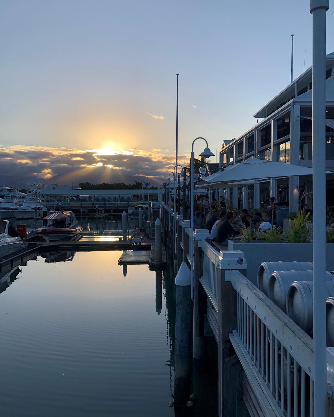 Hemingway's Brewery Cairns Wharf | Pet-friendly guide to Cairns & Great Barrier Reef Hemingway's Brewery Cairns Wharf | Pet-friendly guide to Cairns & Great Barrier Reef