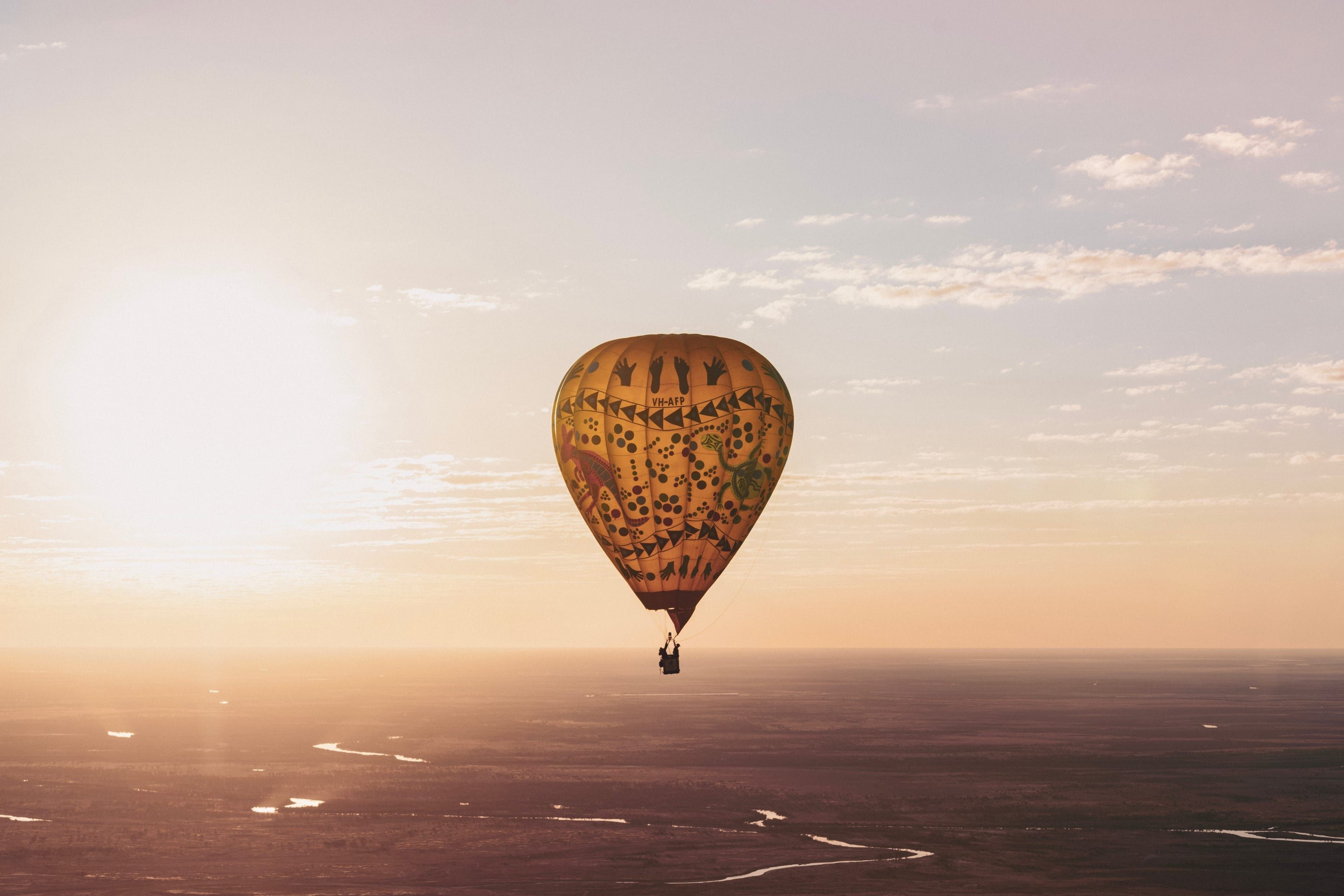 Sunset ballooning adventure over the salt pans of Gulf Country, Balloon Afloat (in partnership with Yagurli Tours) 