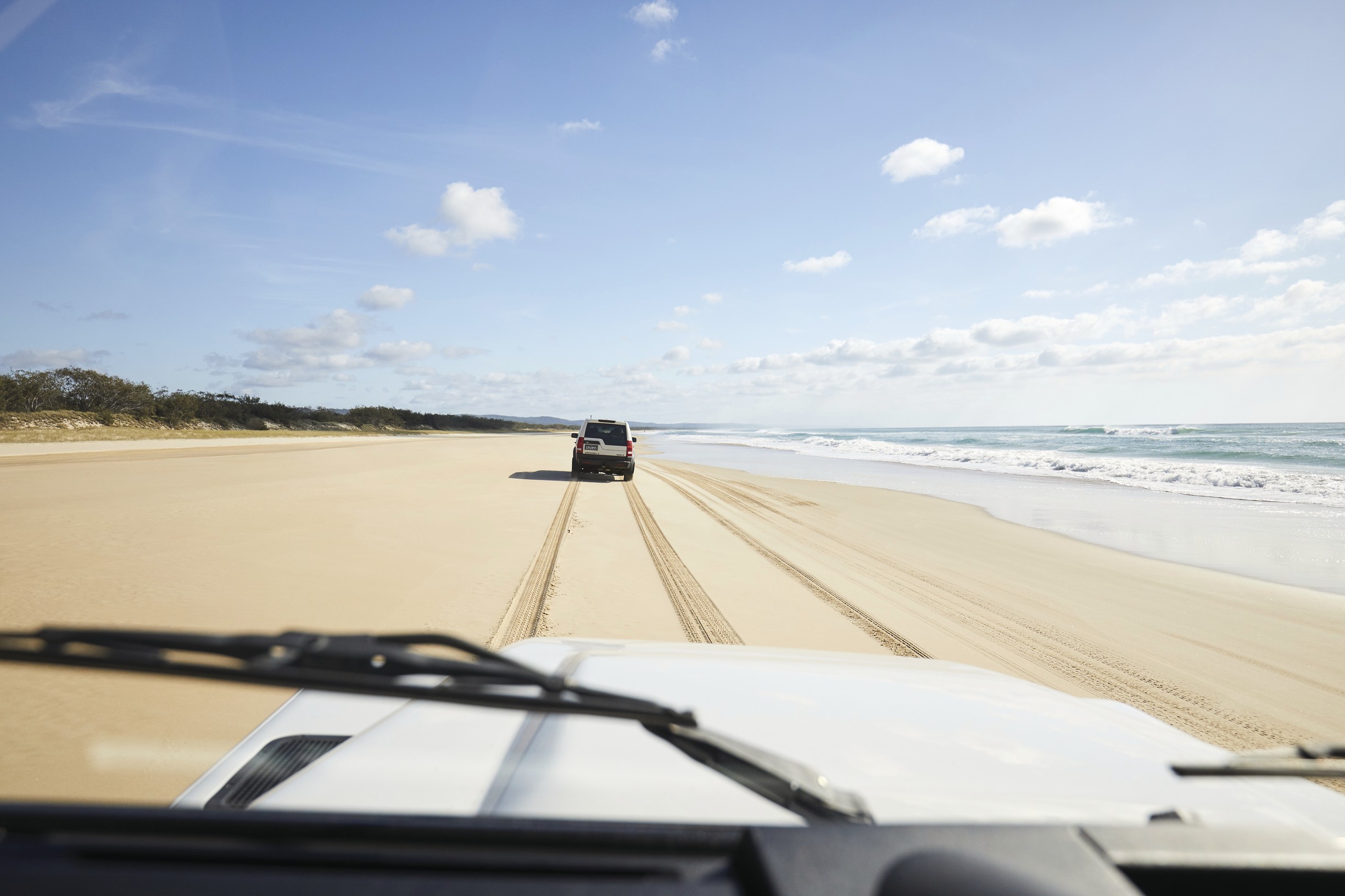 4WD on beach | K’gari camping tips 4WD on beach | K’gari camping tips